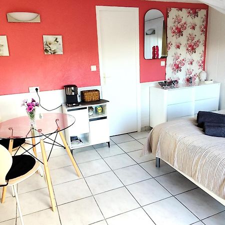 Studio le romantique à 20 kms de Nice Bendéjun Exterior foto
