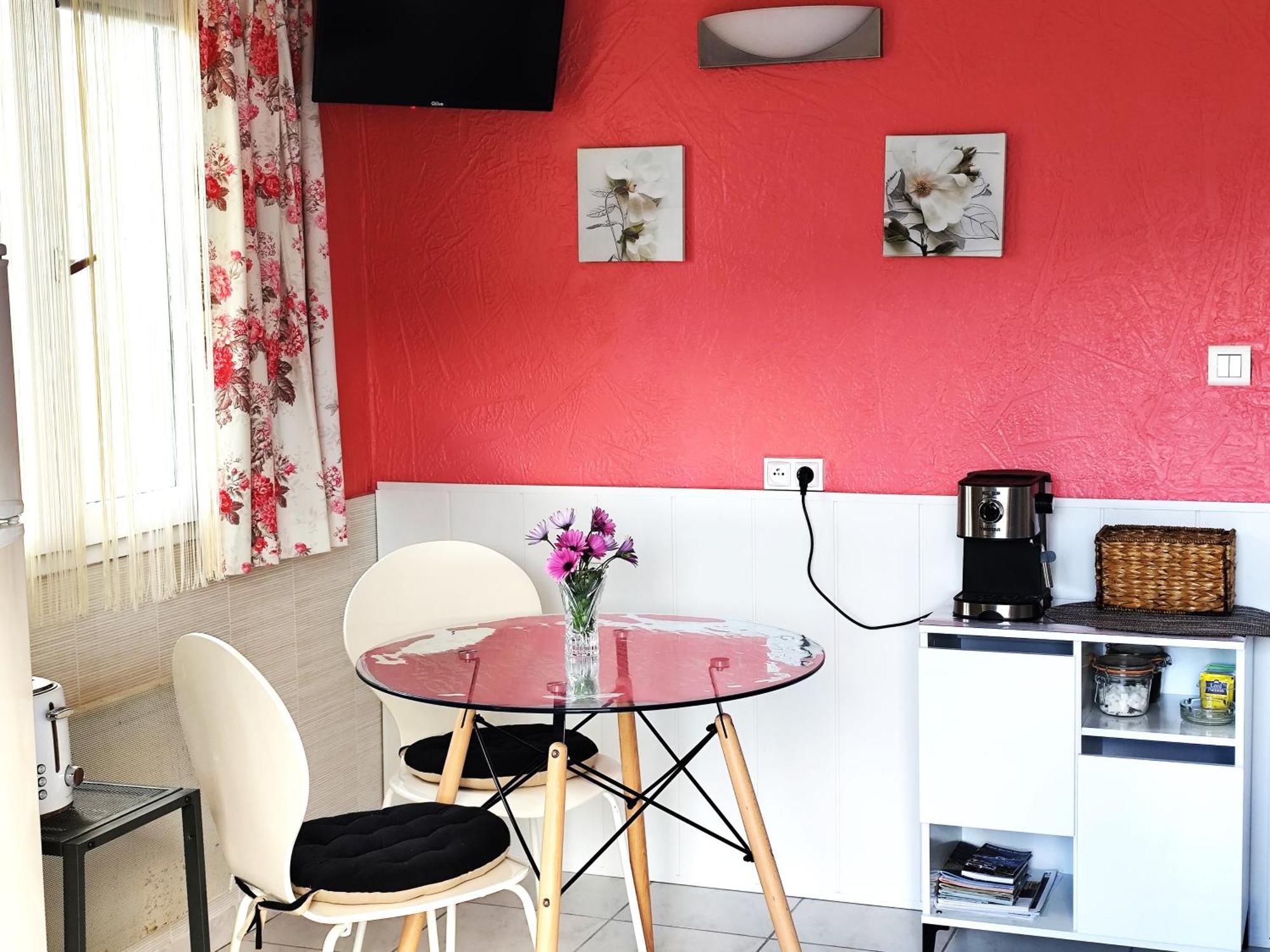 Studio le romantique à 20 kms de Nice Bendéjun Exterior foto