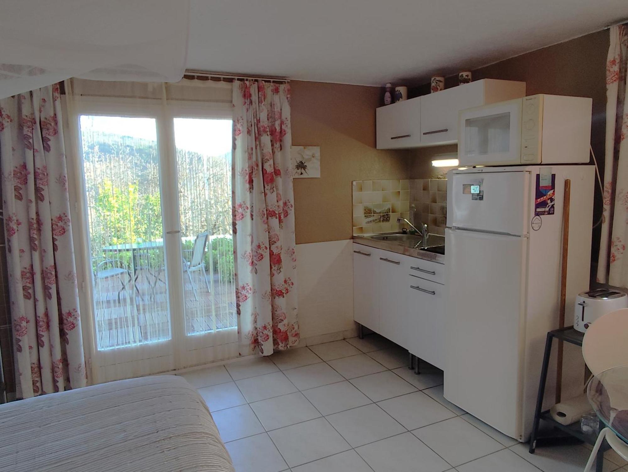 Studio le romantique à 20 kms de Nice Bendéjun Exterior foto